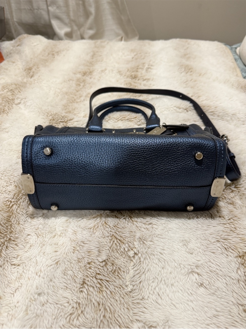 Coach Swagger 27 Metallic Navy Pebbled Leather Satchel Crossbody – Discontinued - Picture 4 of 5
